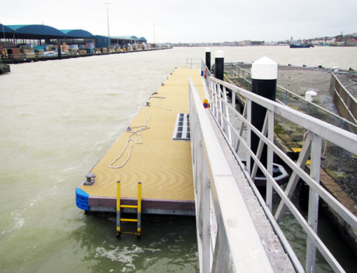Walcon Marine renews tug waiting pontoon for Shoreham Port UK